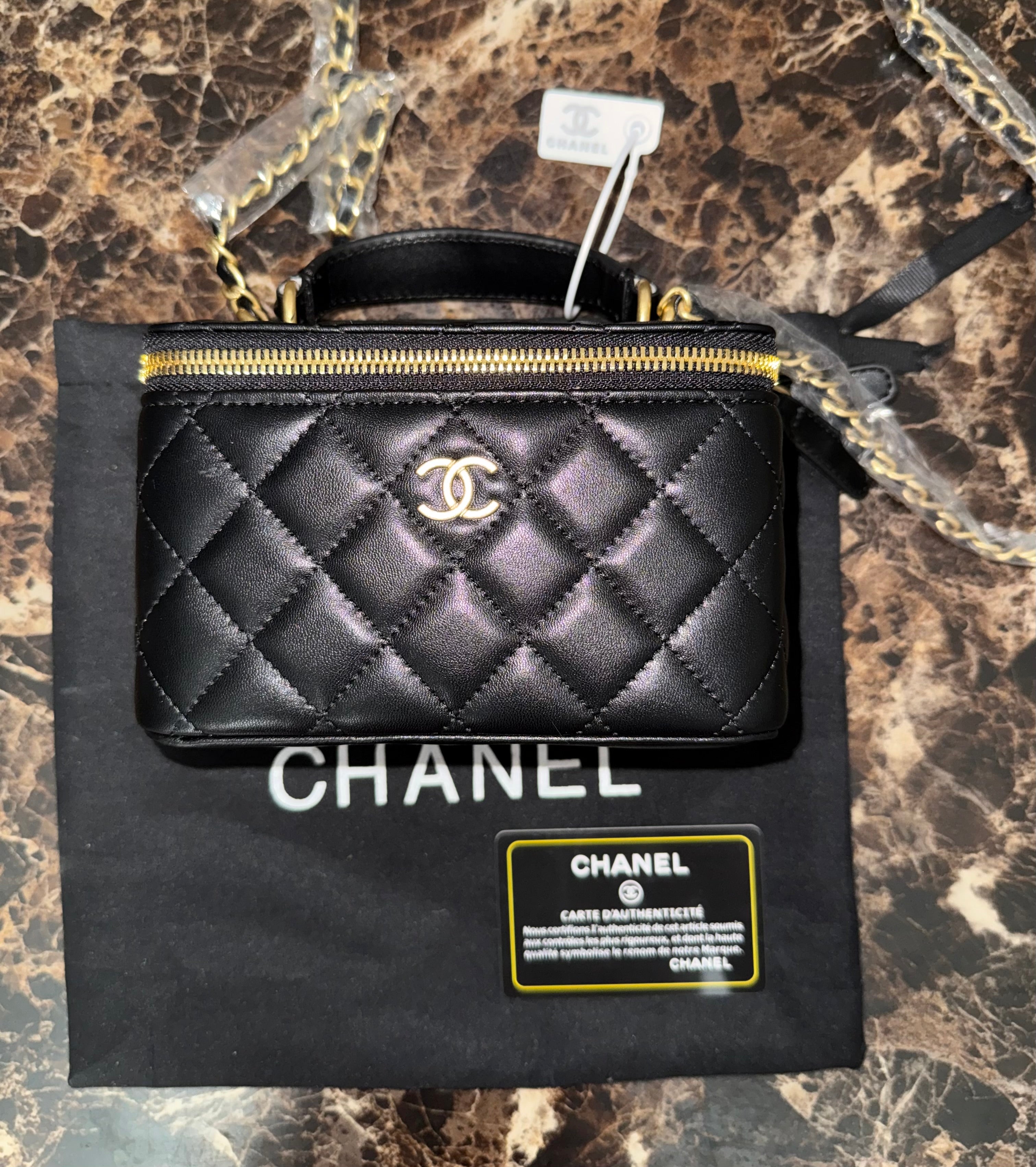 CHANEL VANITY