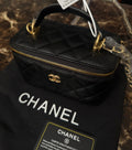 CHANEL VANITY